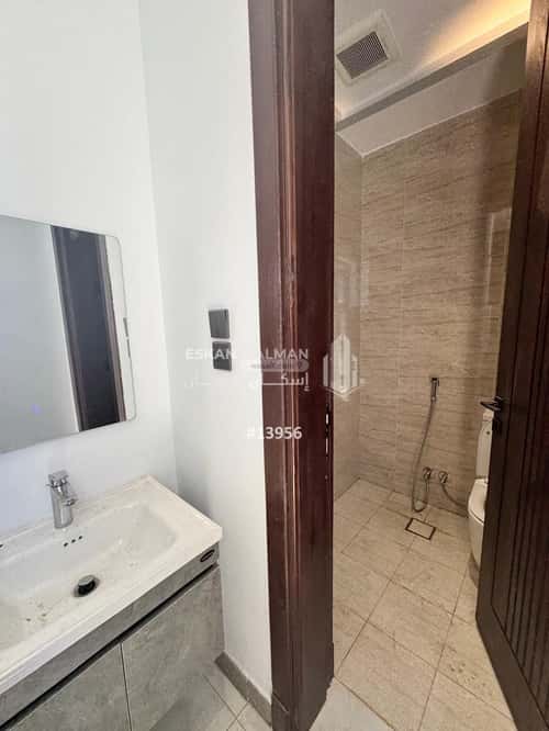5 bedroom apartment in Ayn Al Khayf 5