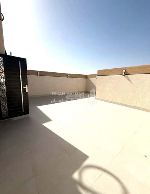 9 bedroom villa in Al Difa 4