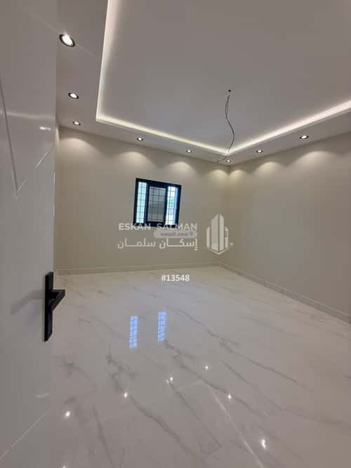 9 bedroom villa in Al Difa 6