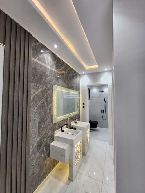 5 bedroom apartment in King Fahd 4