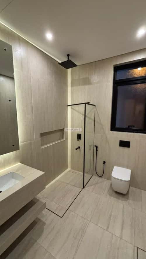 5 bedroom apartment in King Fahd 1