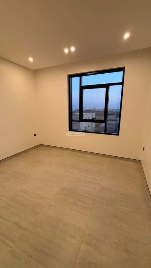 5 bedroom apartment in King Fahd 1