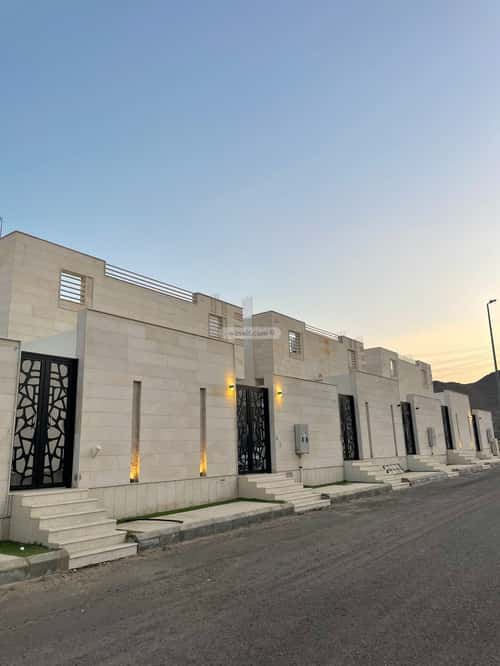 5 bedroom floor in Al Salam 3