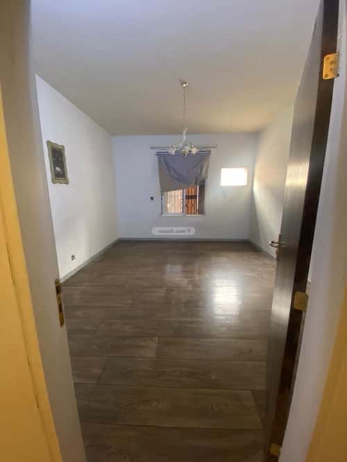 5 bedroom villa in Al Iskan 12