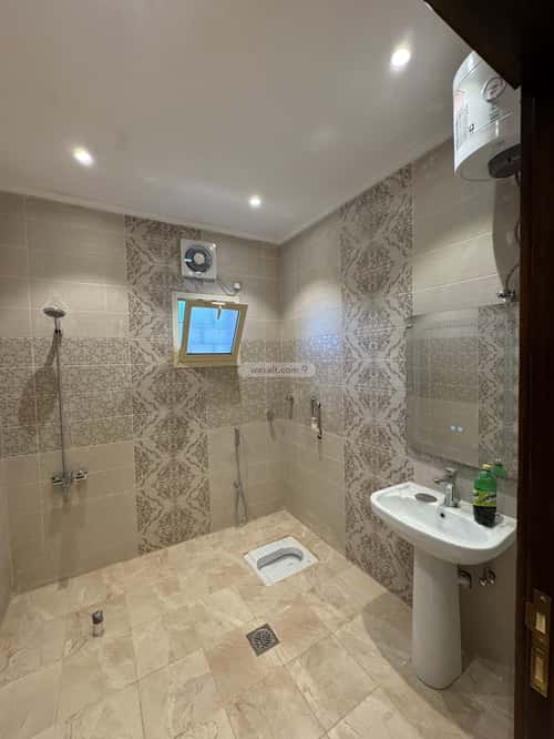 10 bedroom villa in Al Salam 5