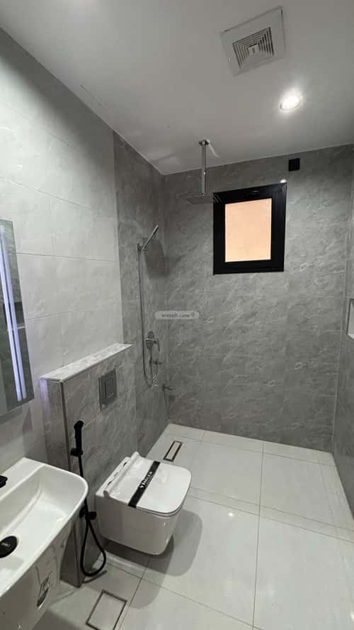 4 bedroom apartment in Bani Bayadah 3