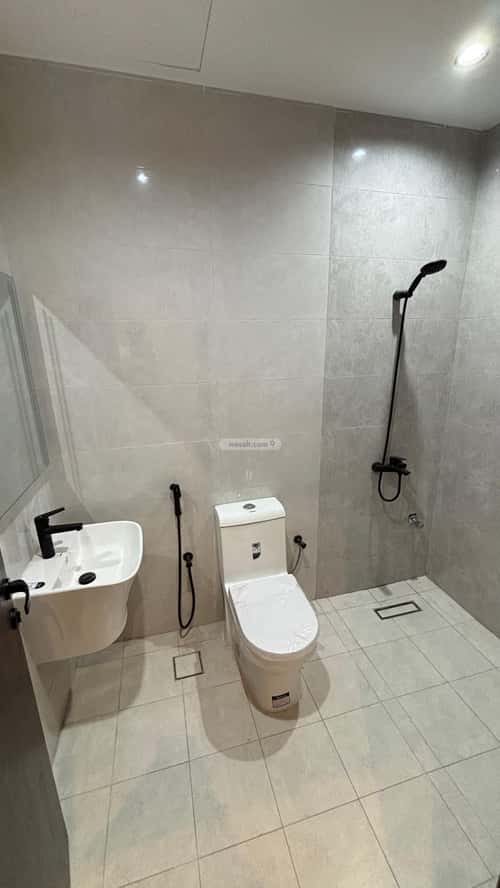 4 bedroom apartment in Bani Bayadah 3