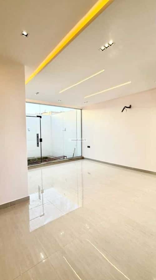 6 bedroom villa in Industrial City 3