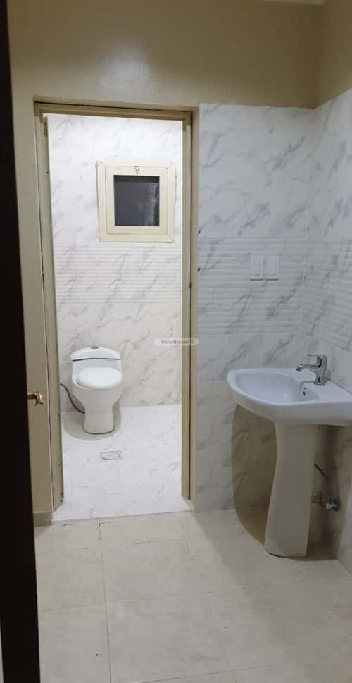 4 bedroom apartment in Dahiat King Fahd, Eastern Province 4