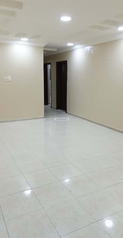 4 bedroom apartment in Dahiat King Fahd, Eastern Province 8