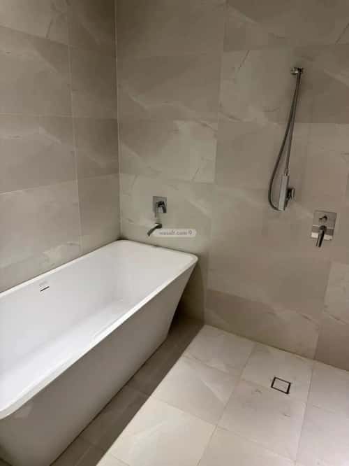 فيلا 6 غرف في الشعلة 4