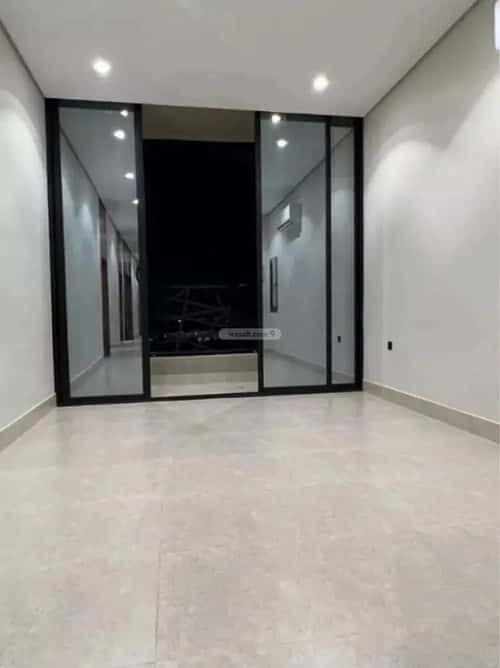 4 bedroom apartment in Ash Shulah 6