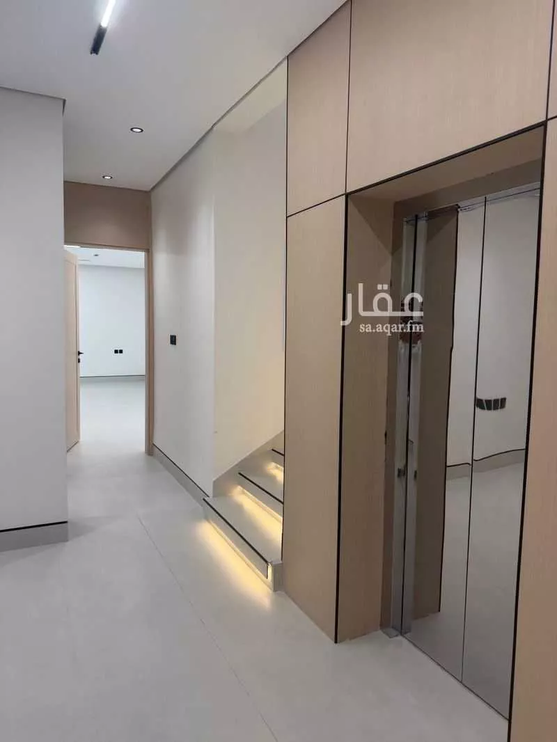 5 bedroom villa in Al Narjis 8