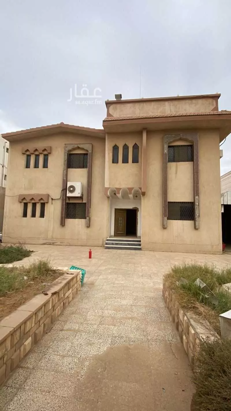 فيلا 8 غرف في الشفا 6