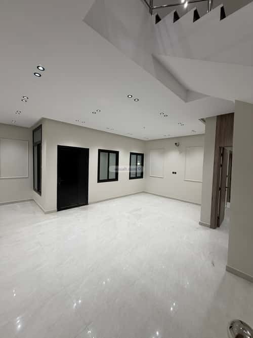 8 bedroom villa in Uhud 14