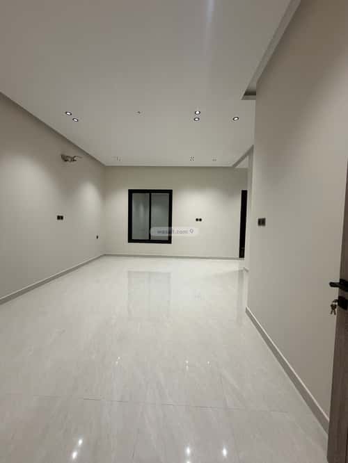 8 bedroom villa in Uhud 20