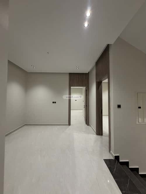 8 bedroom villa in Uhud 9