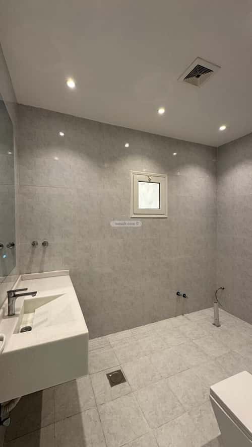 6 bedroom villa in Ash Shulah 5