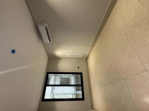 5 bedroom apartment in Dahiat King Fahd 4