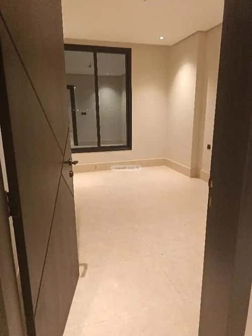 6 bedroom apartment in Dahiat King Fahd 3
