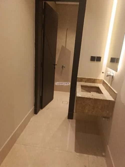 6 bedroom apartment in Dahiat King Fahd 8