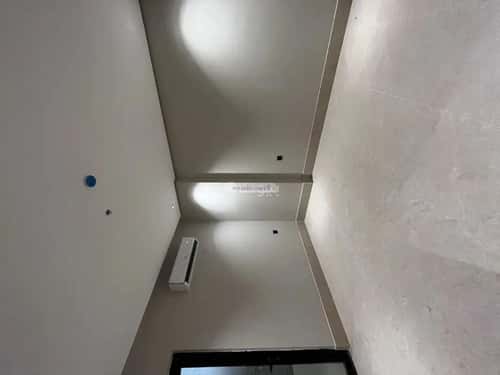 5 bedroom apartment in Dahiat King Fahd 2