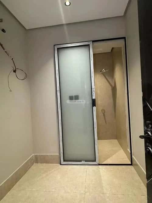 6 bedroom apartment in Dahiat King Fahd 4