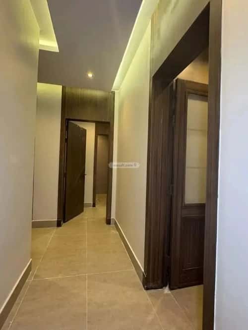 5 bedroom apartment in Dahiat King Fahd 5