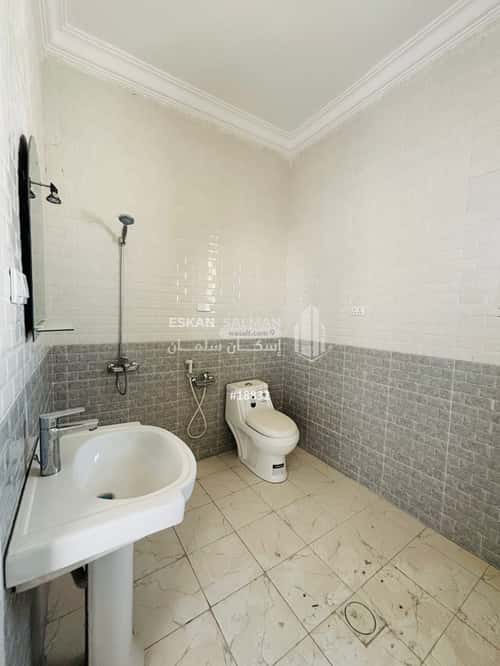 9 bedroom villa in Abdullah Fuad, Eastern Province 4