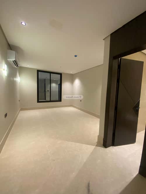 5 bedroom apartment in Dahiat King Fahd 4