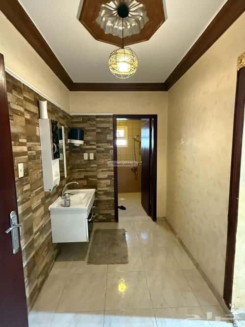 شقة 5 غرف في النور 4