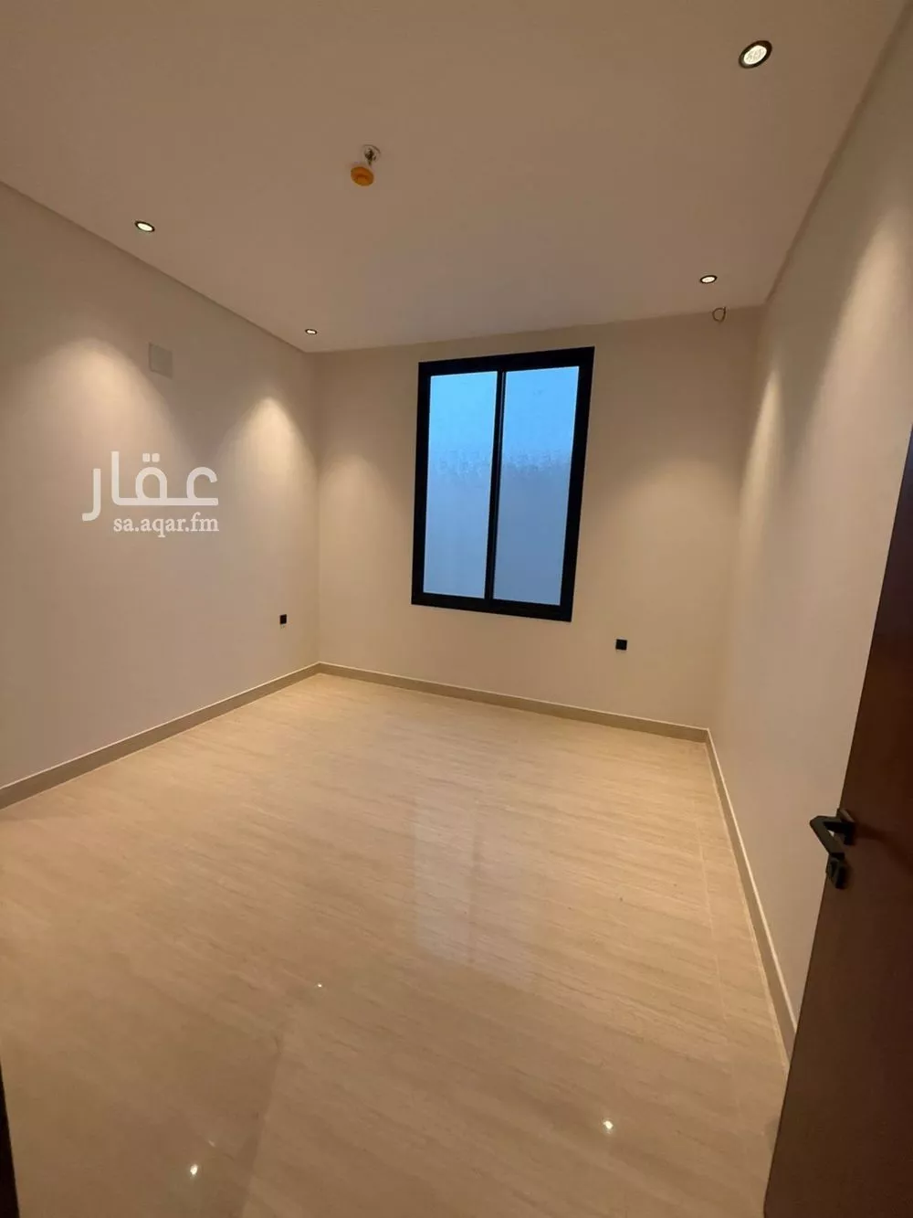 شقة 5 غرف في الرياض 12