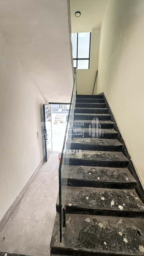 3 bedroom apartment in Dahiat King Fahd 1