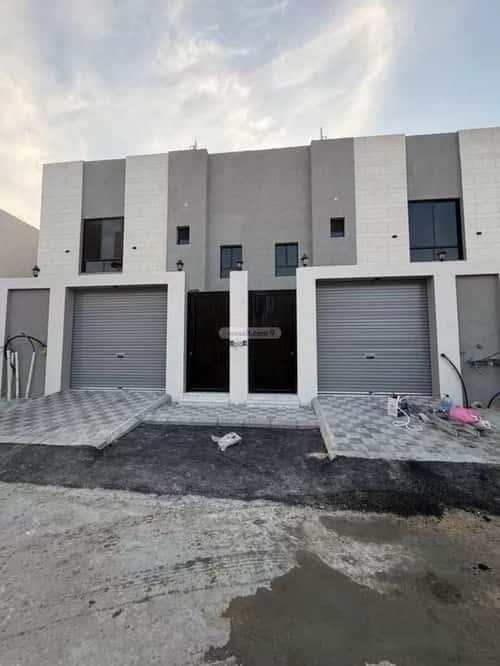 5 bedroom villa in Dahiat King Fahd 2