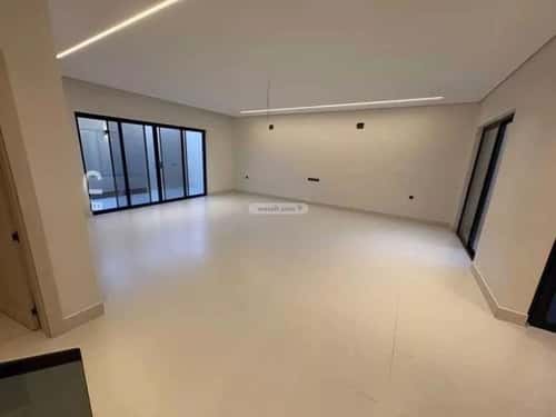 5 bedroom villa in Ash Shati Al Gharbi 9