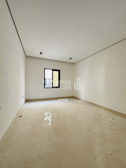 8 bedroom villa in Al Shuroq, Eastern Province 4