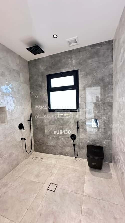 9 bedroom villa in Ash Shulah 4