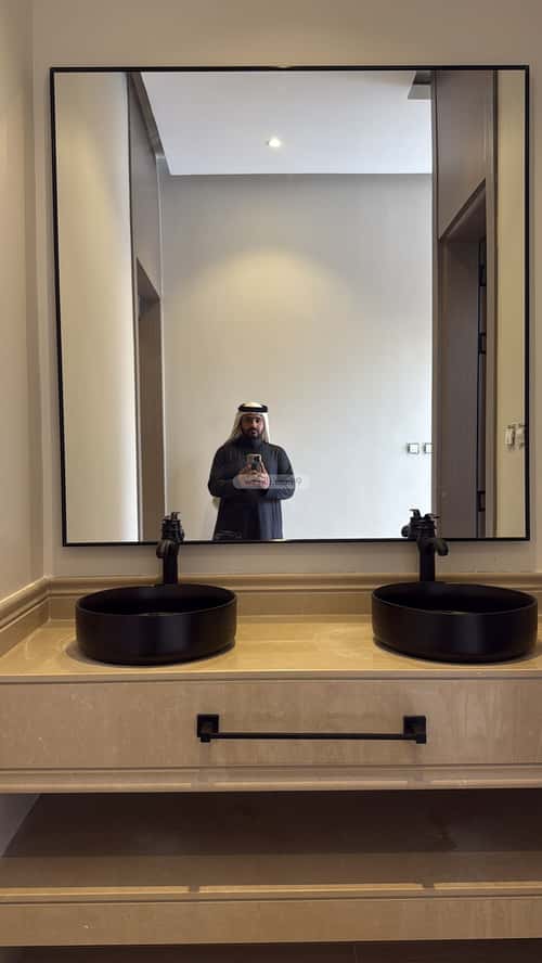 7 bedroom villa in Dahiat King Fahd 8