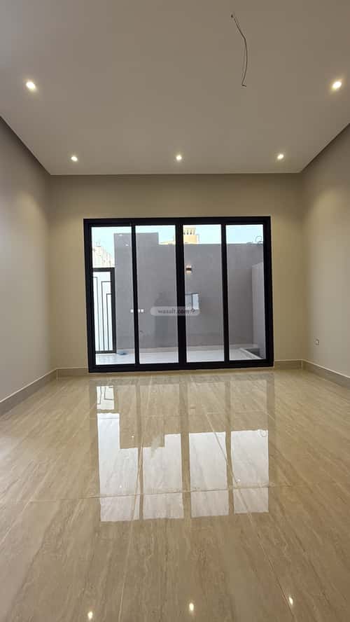 7 bedroom villa in Dahiat King Fahd 10