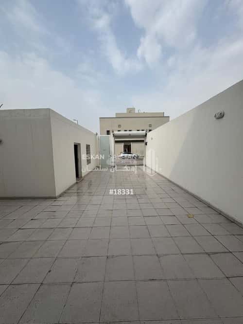 8 bedroom villa in Al Manar 3