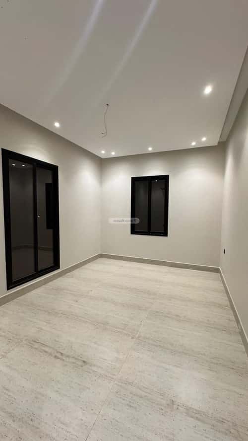 6 bedroom villa in Dahiat King Fahd 6