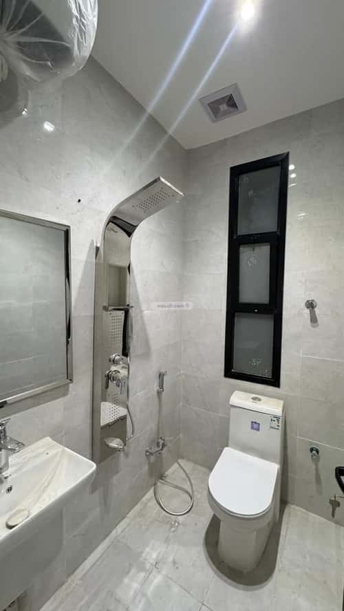 6 bedroom villa in Dahiat King Fahd 15