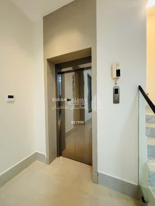 فيلا 6 غرف في السيف 5