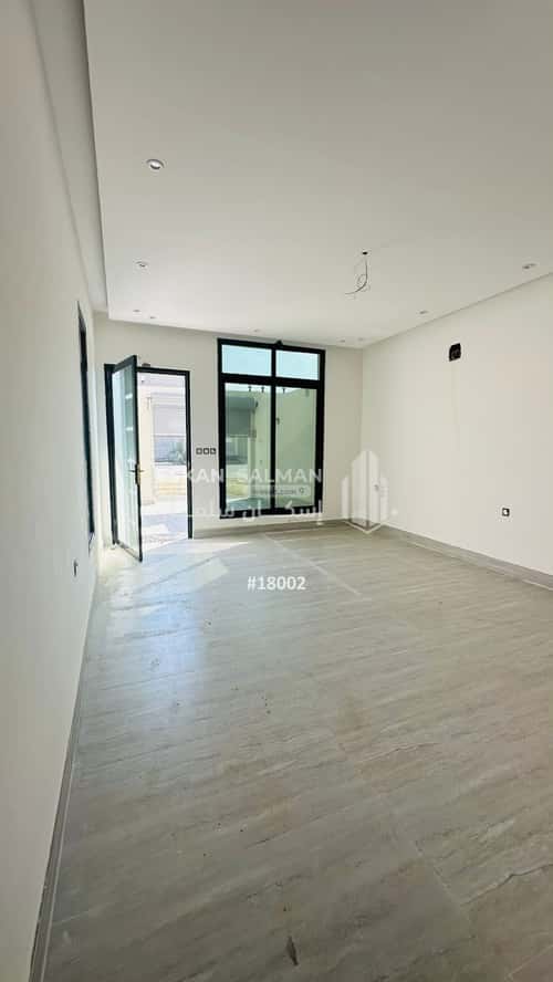 6 bedroom villa in Dahiat King Fahd 2