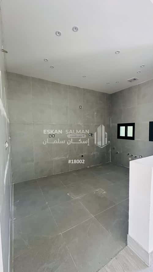 6 bedroom villa in Dahiat King Fahd 4