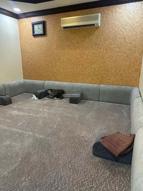 شقة 7 غرف في هجر 4