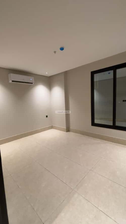 9 bedroom apartment in Dahiat King Fahd 4