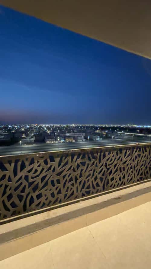 9 bedroom apartment in Dahiat King Fahd 5