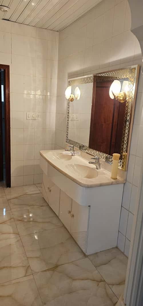 9 bedroom villa in Uhud 9