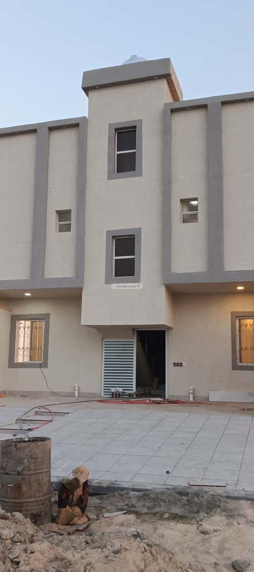 5 bedroom apartment in Dahiat King Fahd 3